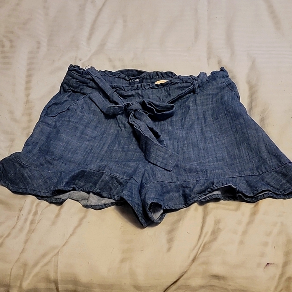June &Hudson Medium Shorts